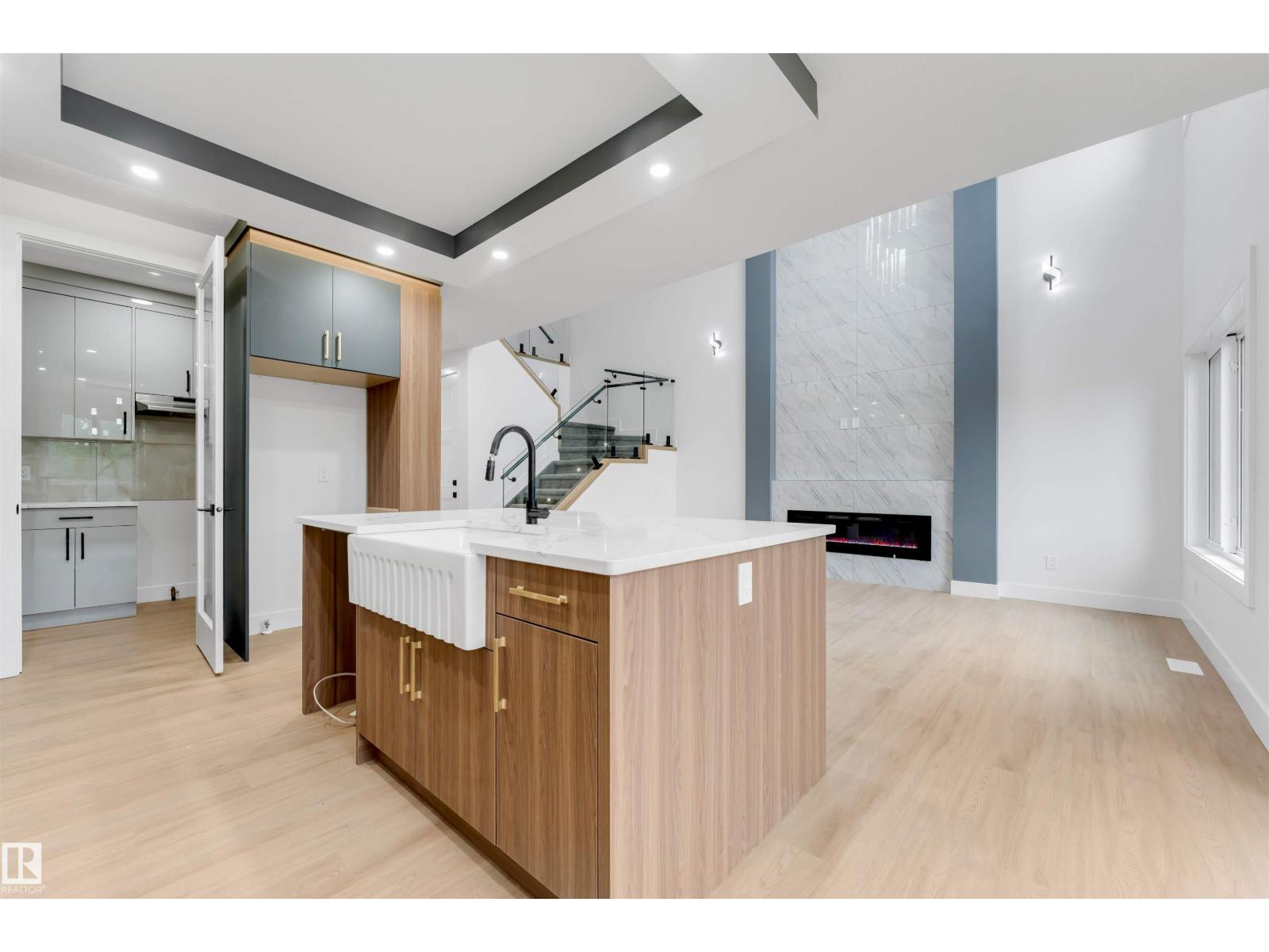 131 24 ST SW - Image 19