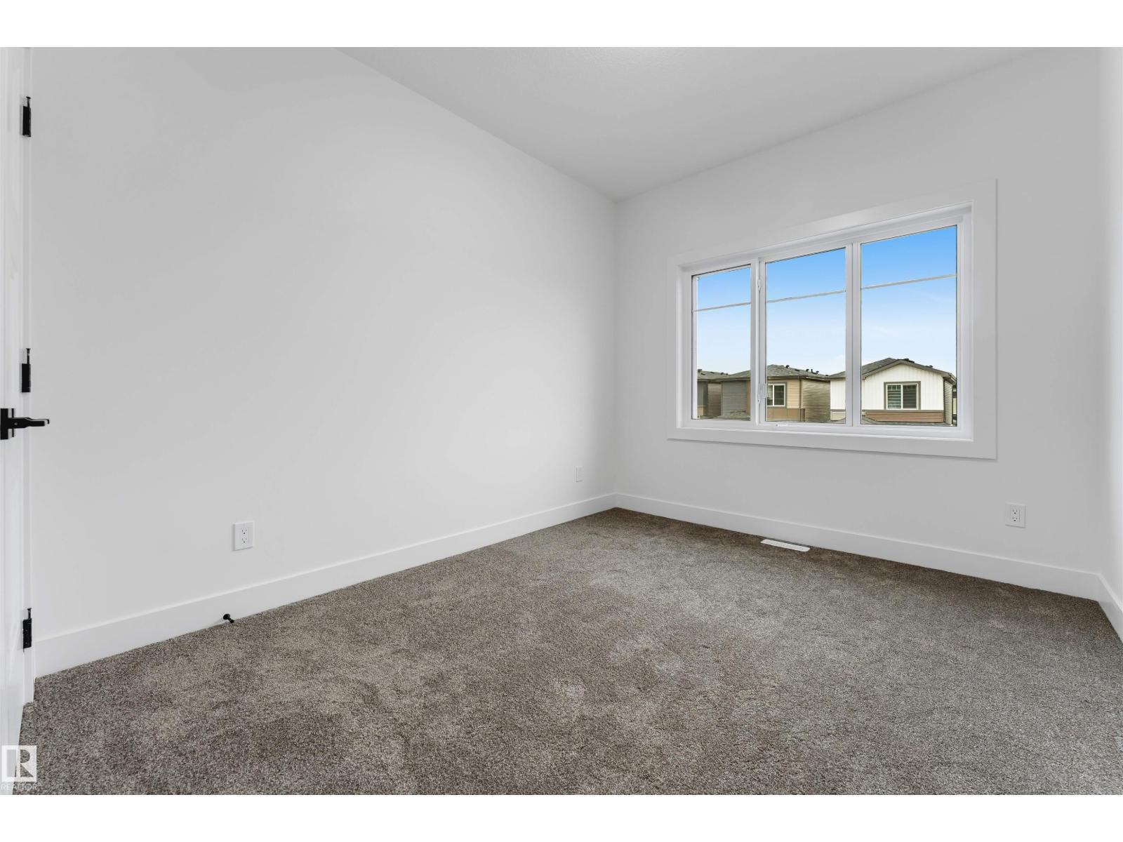 131 24 ST SW - Image 44