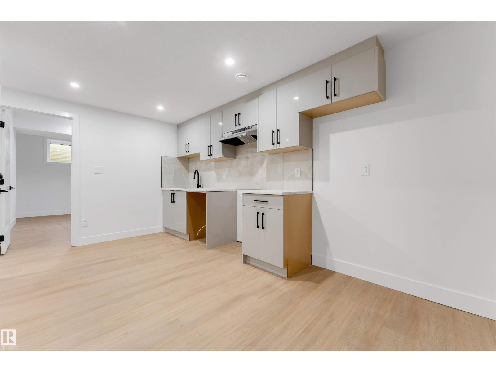 131 24 ST SW - Image 52