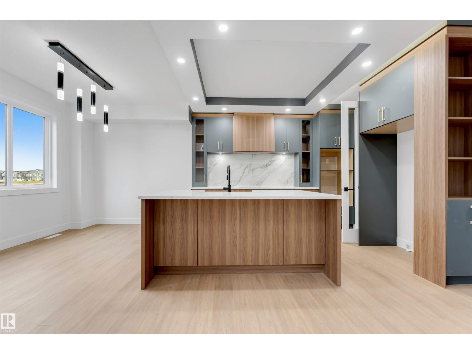 131 24 ST SW - Image 24