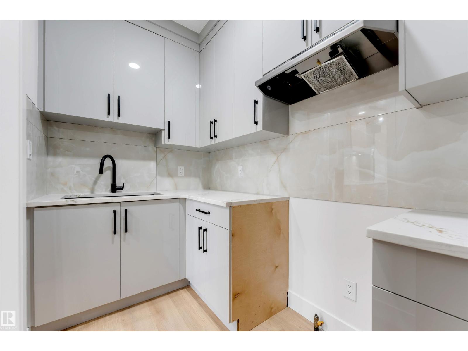 131 24 ST SW - 29