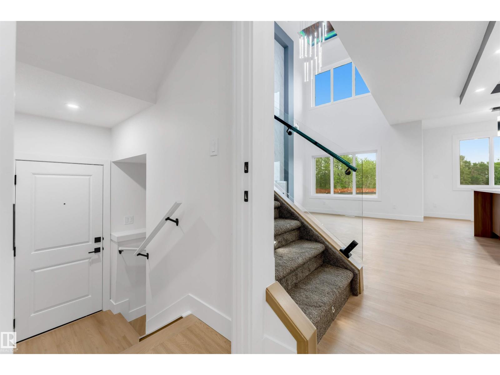 131 24 ST SW - 32