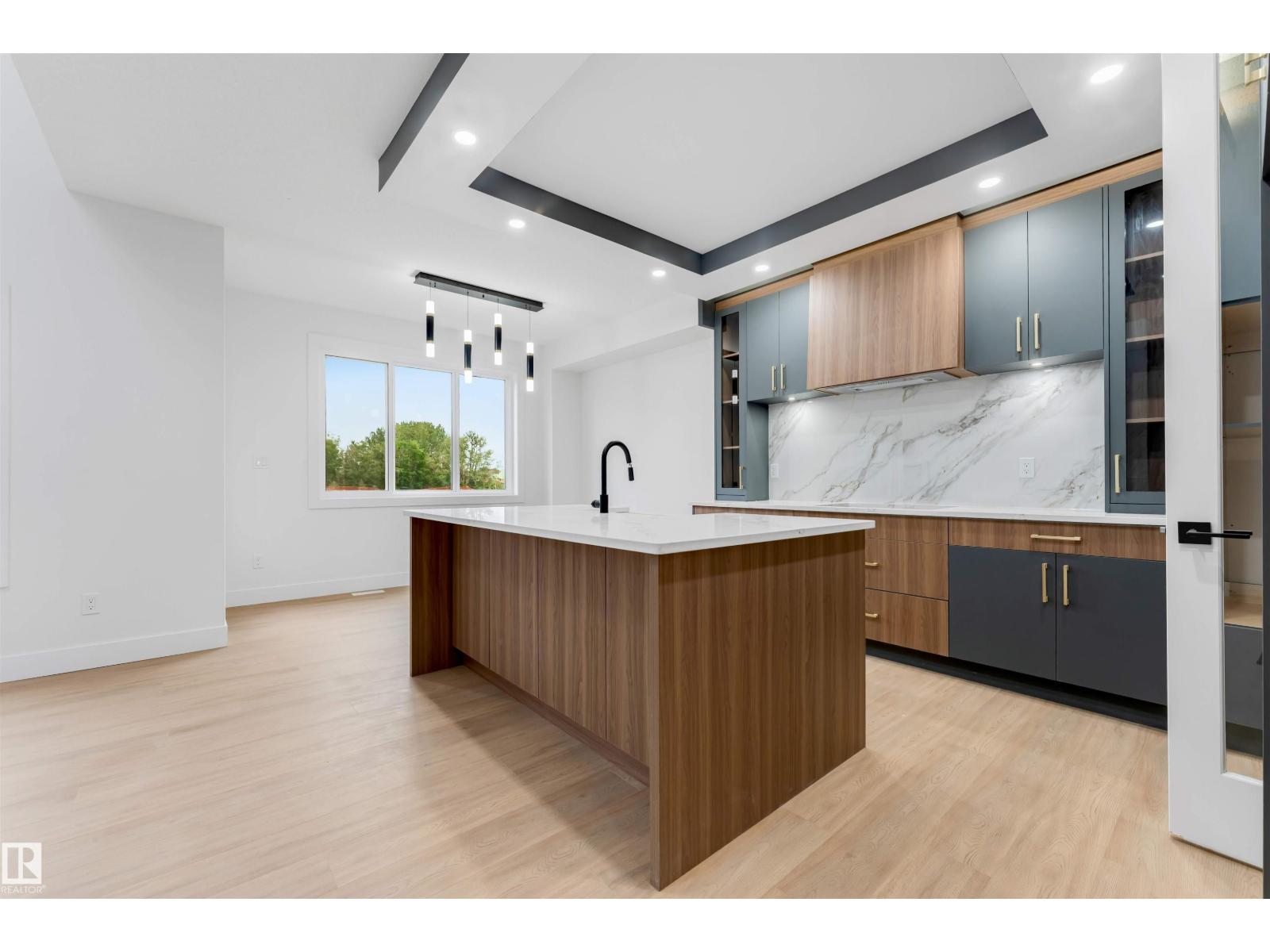 131 24 ST SW - Image 23