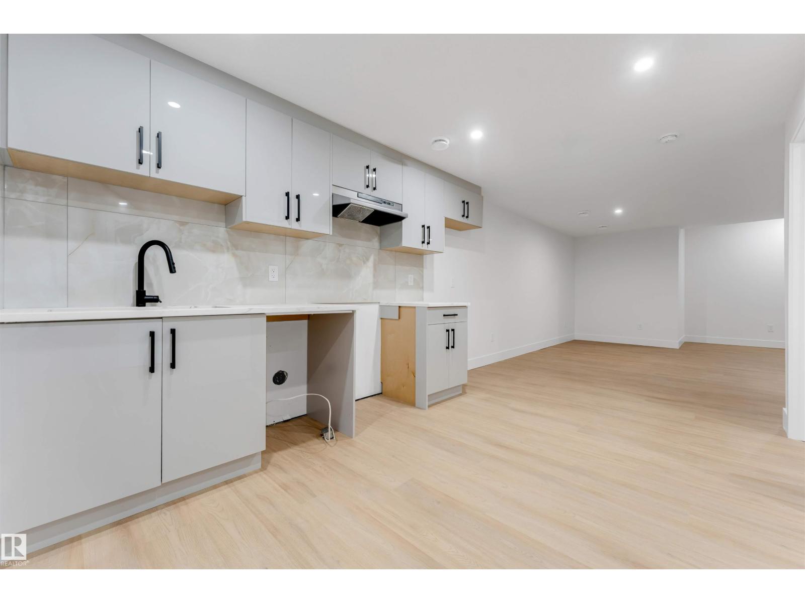 131 24 ST SW - Image 53