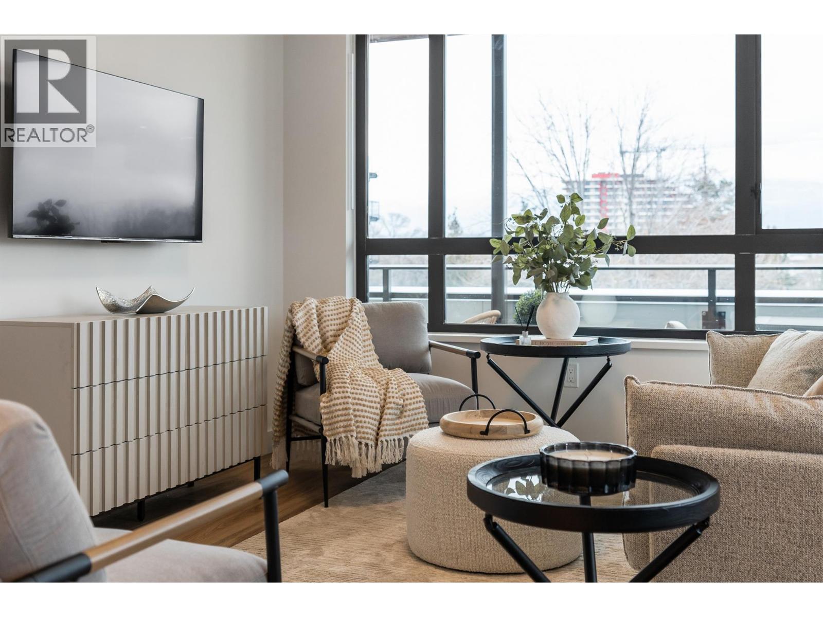 3051 Abbott Street Unit# 211, Kelowna