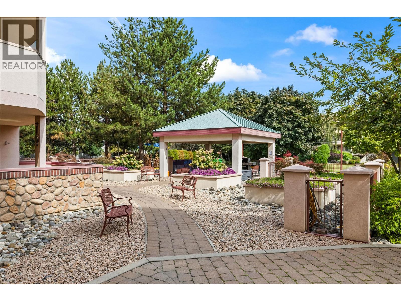 #413 2388 Baron Road - 34