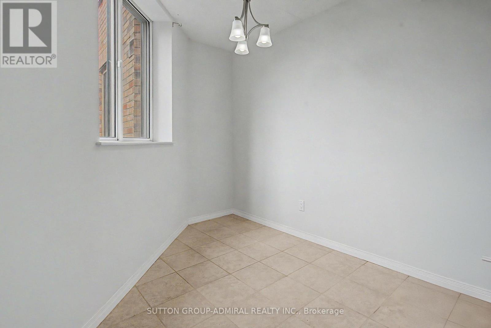 #311 3499 UPPER MIDDLE ROAD - 8