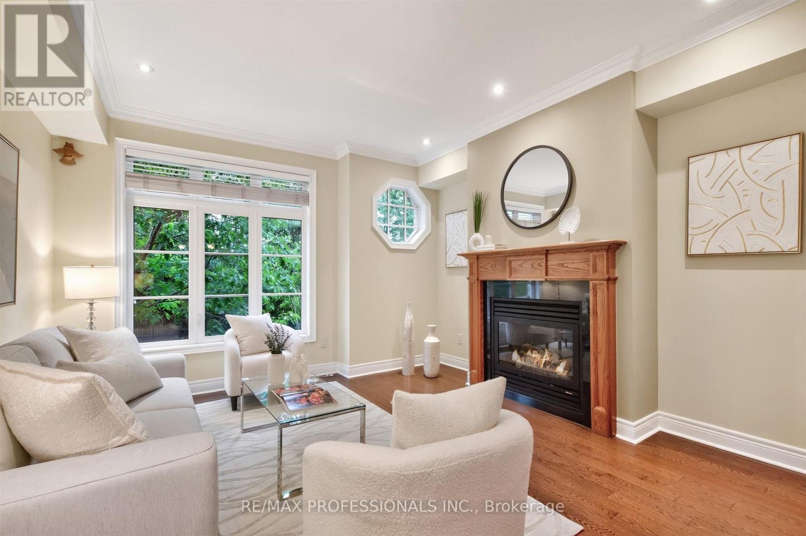 80 FURROW LANE - 10