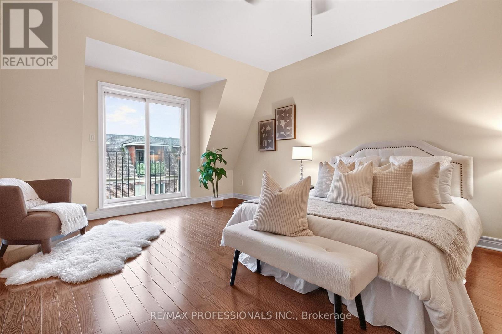 80 FURROW LANE - 33