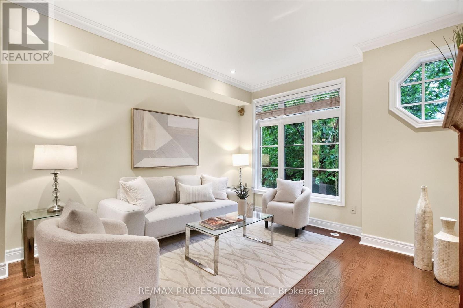 80 FURROW LANE - 9