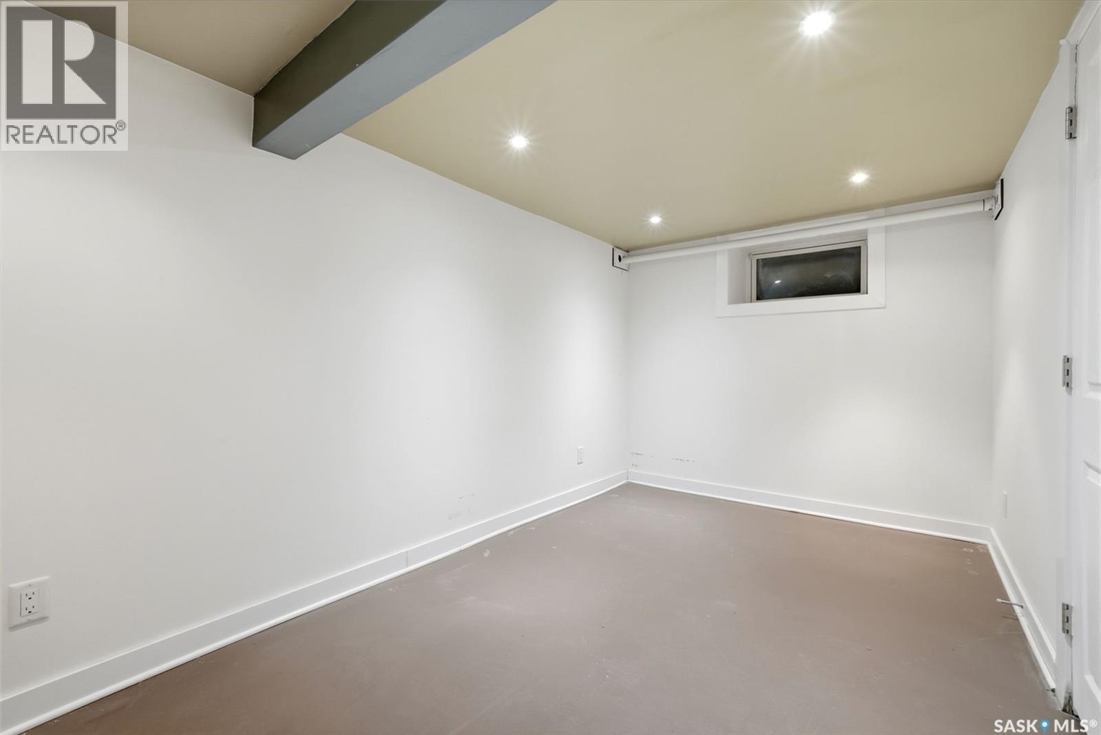 1112 College AVENUE - 26