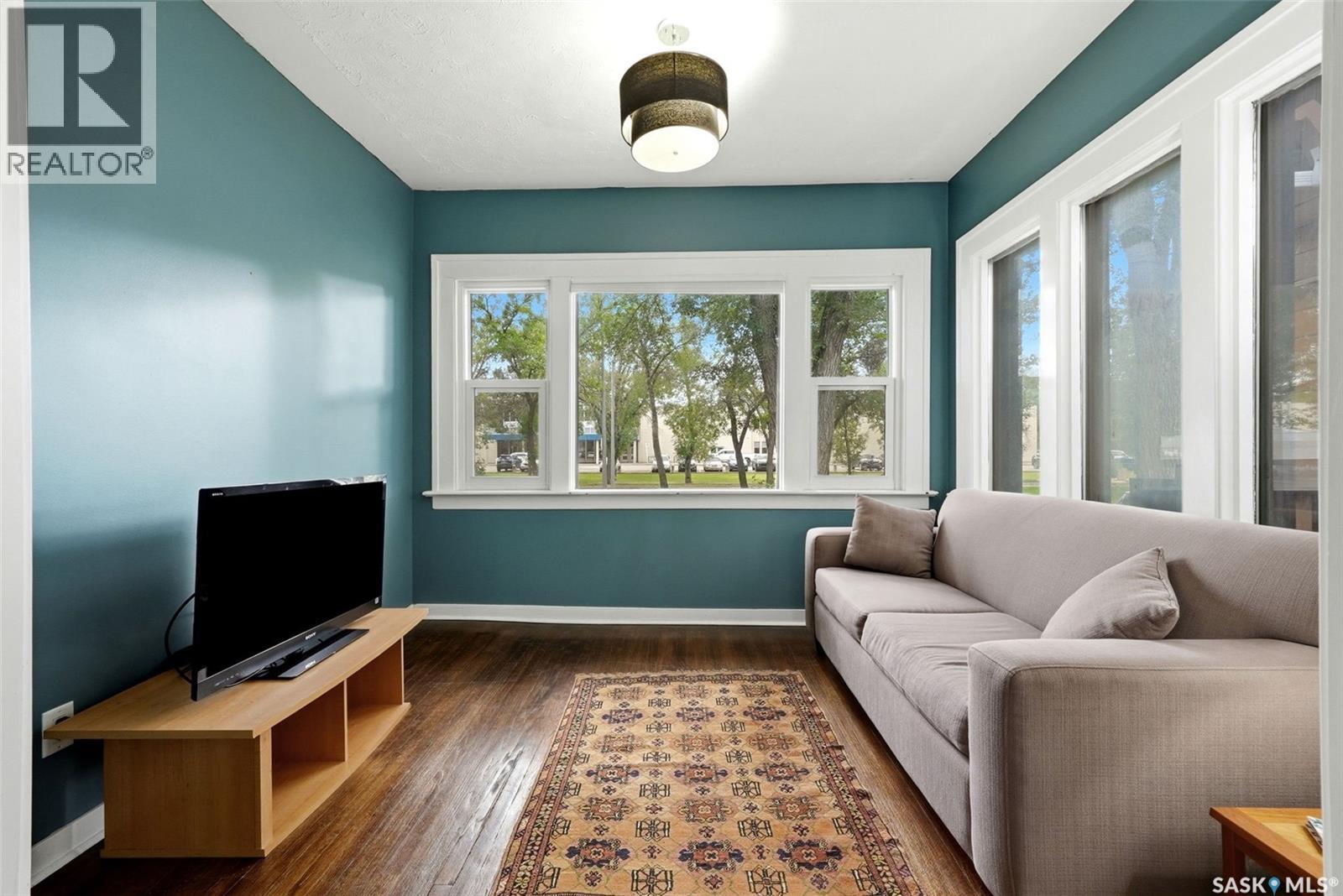 1112 College AVENUE - 7