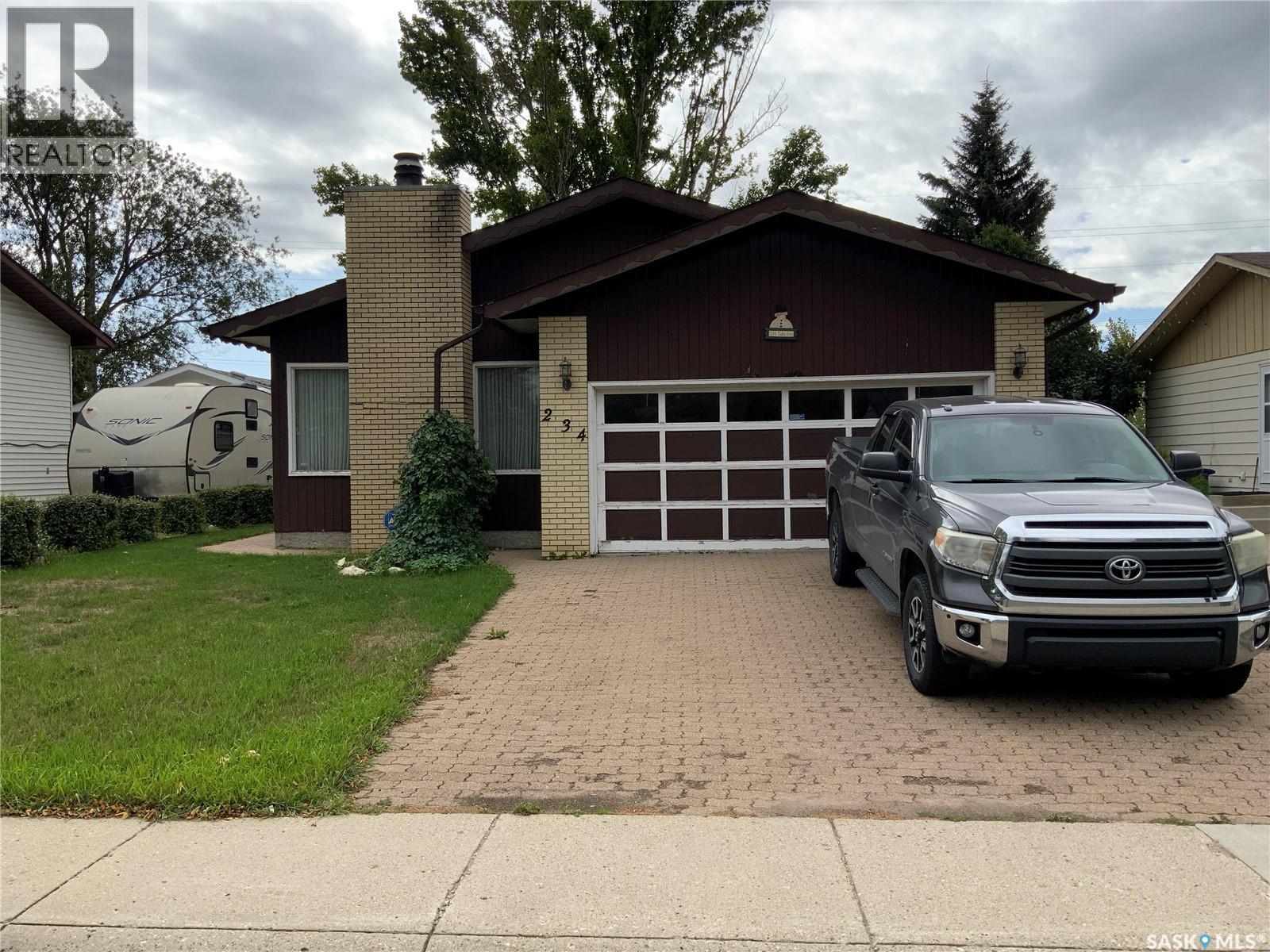 234 Tache CRESCENT - 1