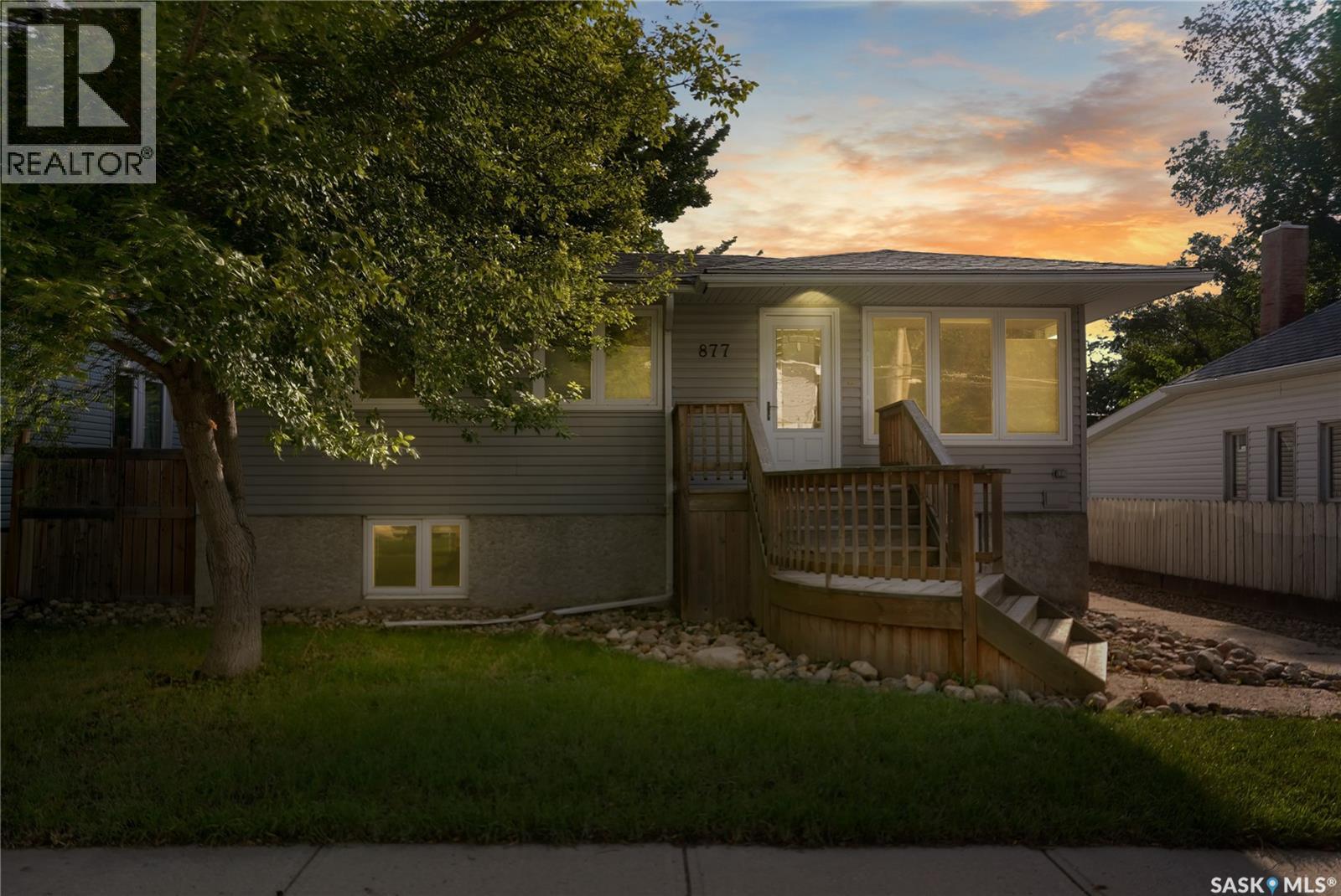 877 Elgin AVENUE - 58