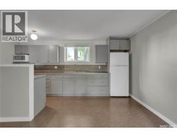 877 Elgin Avenue, Moose Jaw, SK S6H4G6 Photo 37