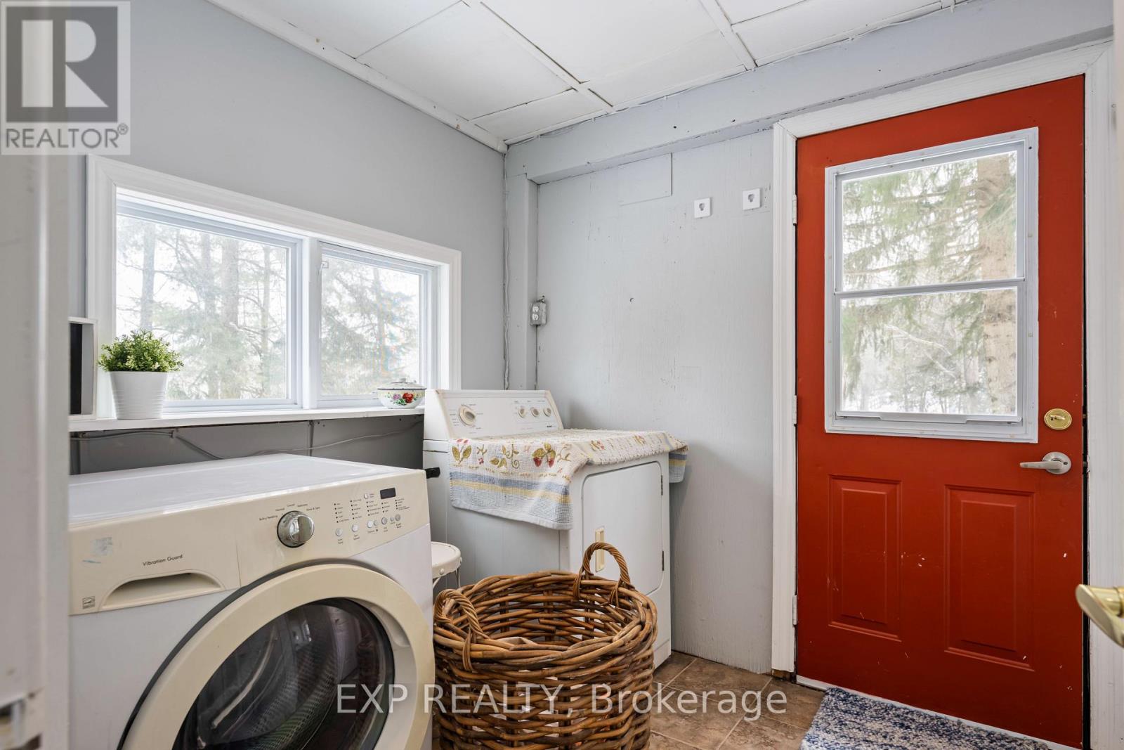 16 MILL STREET - Image 24