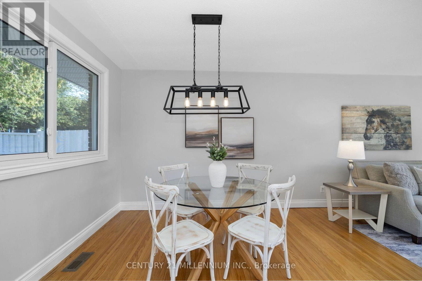 27 DUNDAS STREET W - 16