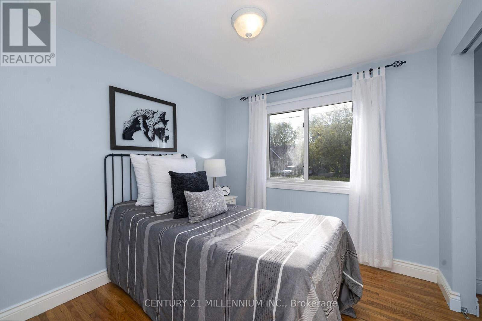 27 DUNDAS STREET W - Image 25