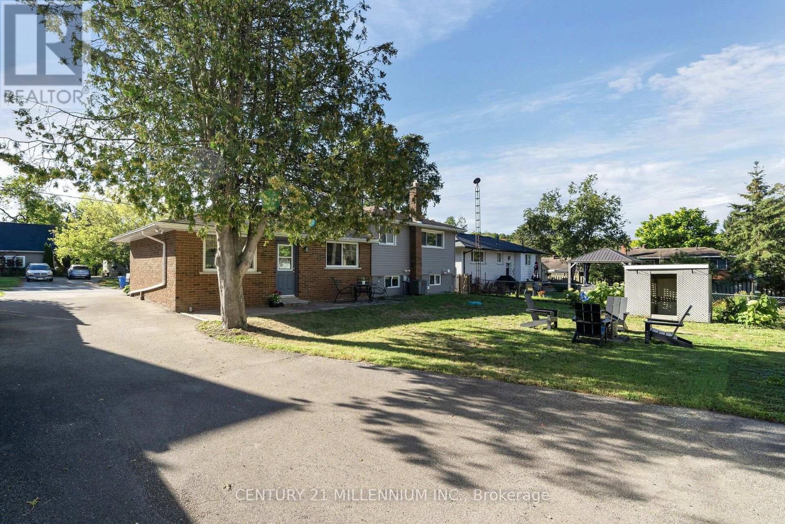 27 DUNDAS STREET W - Image 34