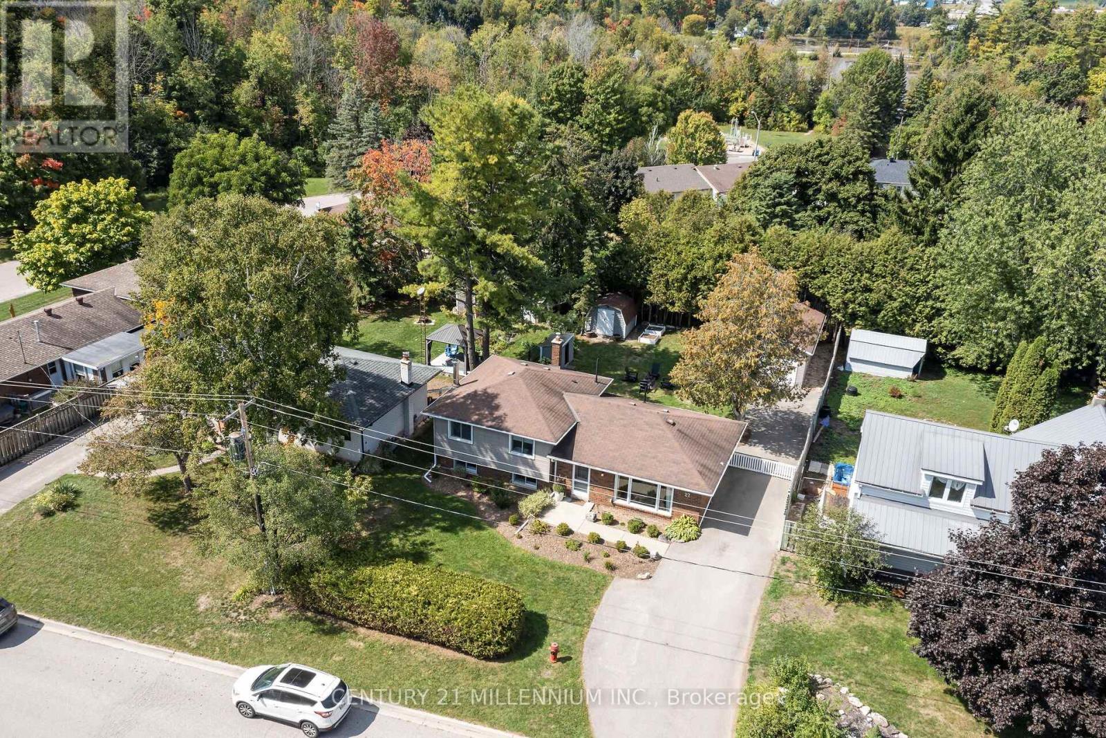 27 DUNDAS STREET W - 4