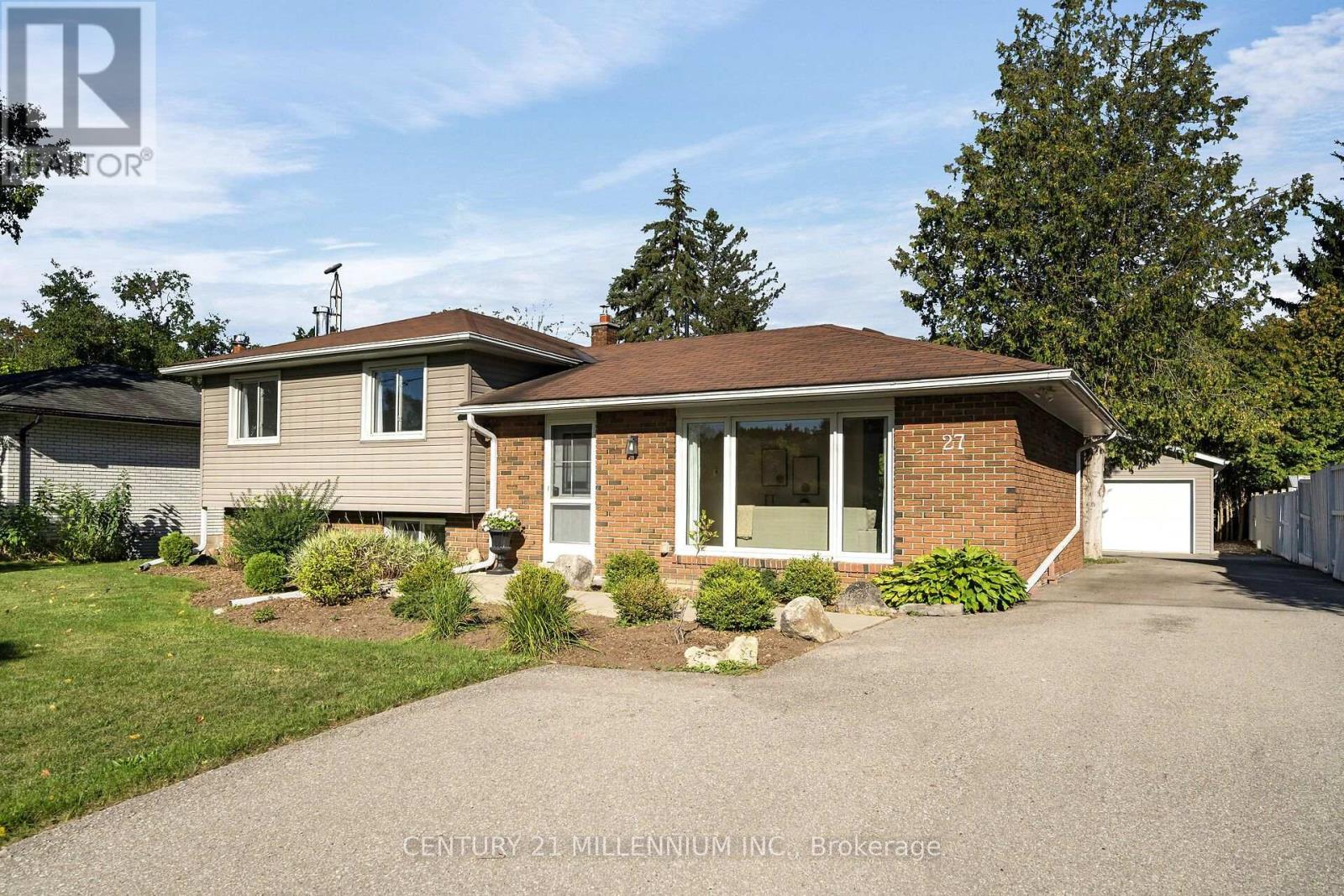 27 DUNDAS STREET W - 5