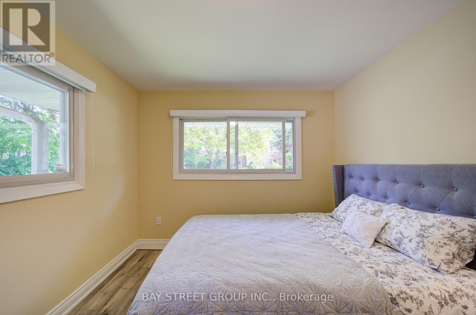 88 MARSDALE DRIVE - 23
