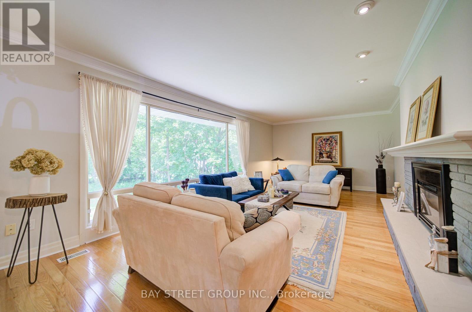 88 MARSDALE DRIVE - 8
