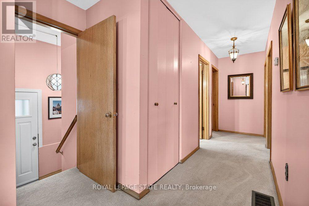 558 MOUNTAIN BROW BOULEVARD - 30