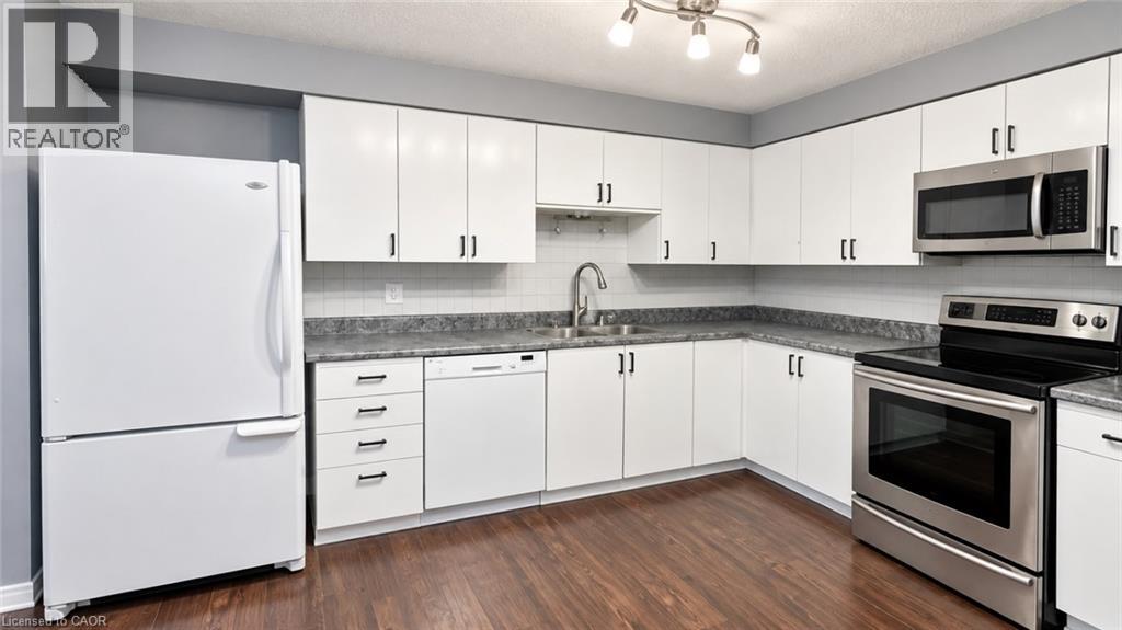 55 GREEN VALLEY Drive Unit# 302, Kitchener — photo 7