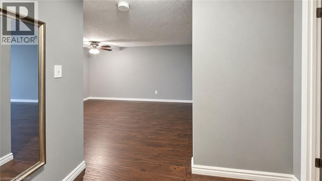 55 GREEN VALLEY Drive Unit# 302, Kitchener — photo 8