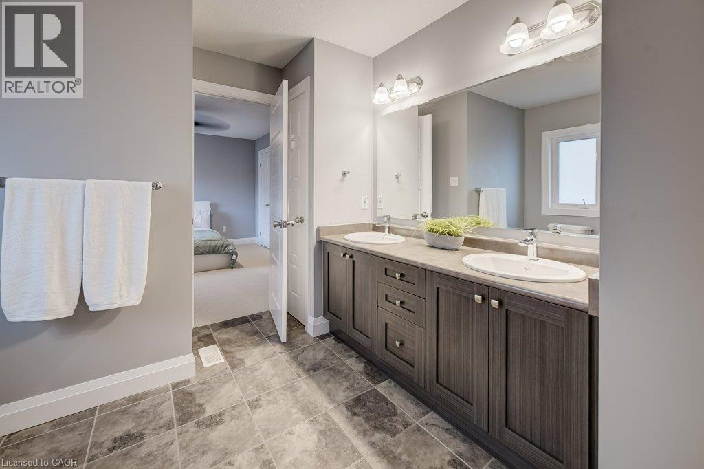 53 MARRIOTT Place - 27