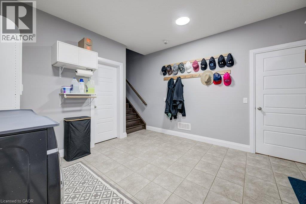 53 MARRIOTT Place - 32