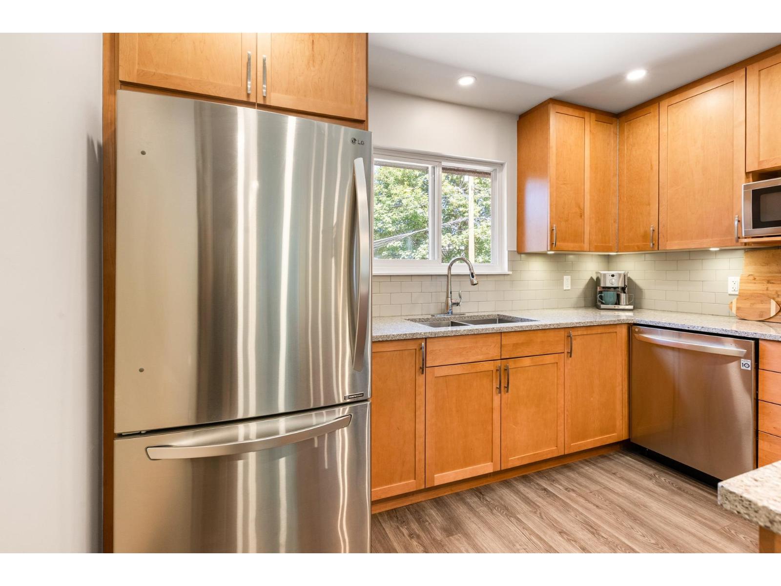 10264 MAIN STREET, Delta — photo 9