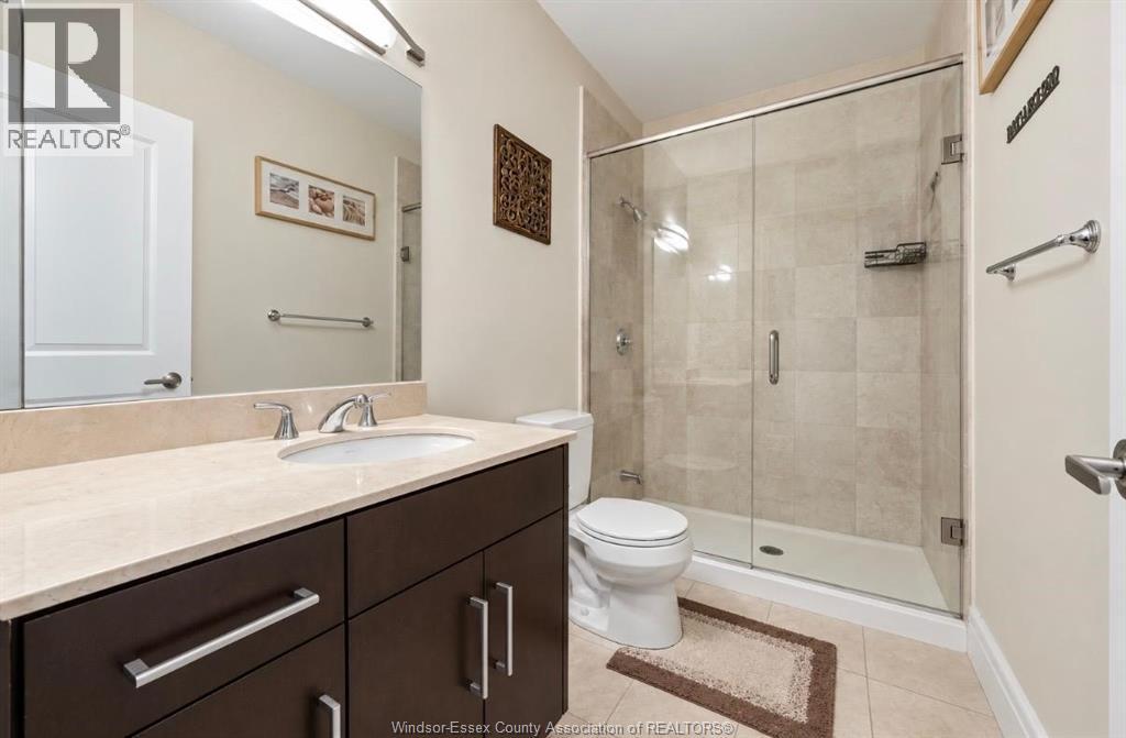 #904 201 FRONT STREET North - 16
