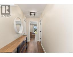1942 Bear Pl, Campbell River, BC V9H1R3 Photo 22