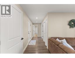 1942 Bear Pl, Campbell River, BC V9H1R3 Photo 27