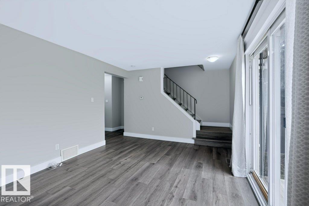 709 CLAREVIEW RD NW - 32
