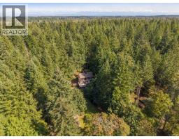 4026 Macaulay Rd, Black Creek, BC V9J1C8 Photo 22