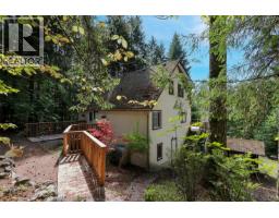 4026 Macaulay Rd, Black Creek, BC V9J1C8 Photo 27