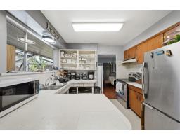 12222 100 Avenue, Surrey, BC V3V2X1 Photo 12