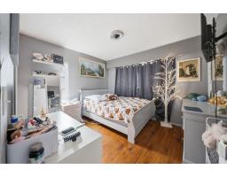 12222 100 Avenue, Surrey, BC V3V2X1 Photo 17
