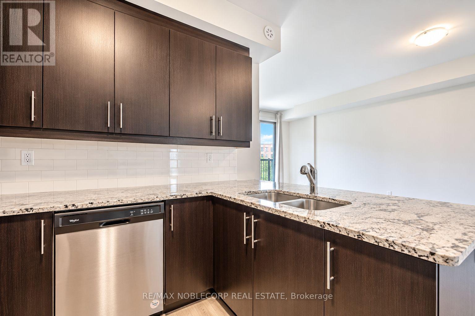 2 - 620 REXDALE BOULEVARD, Toronto (West Humber-Clairville) — photo 5