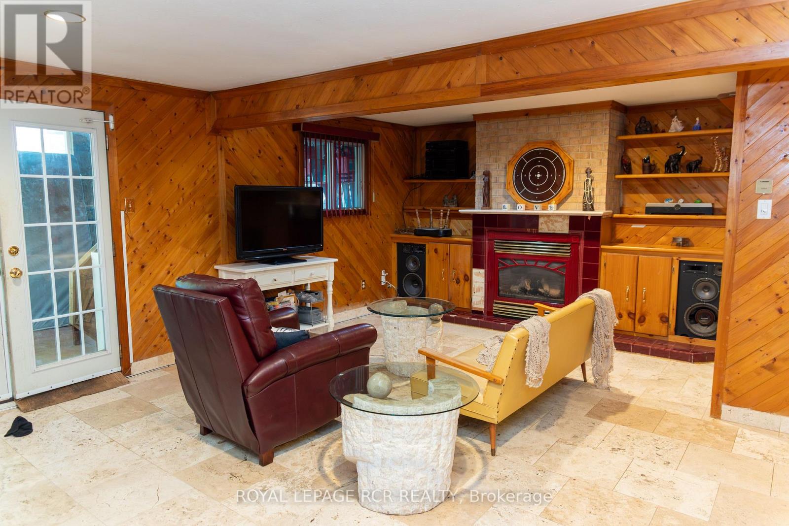 82 QUARRY DRIVE - 16