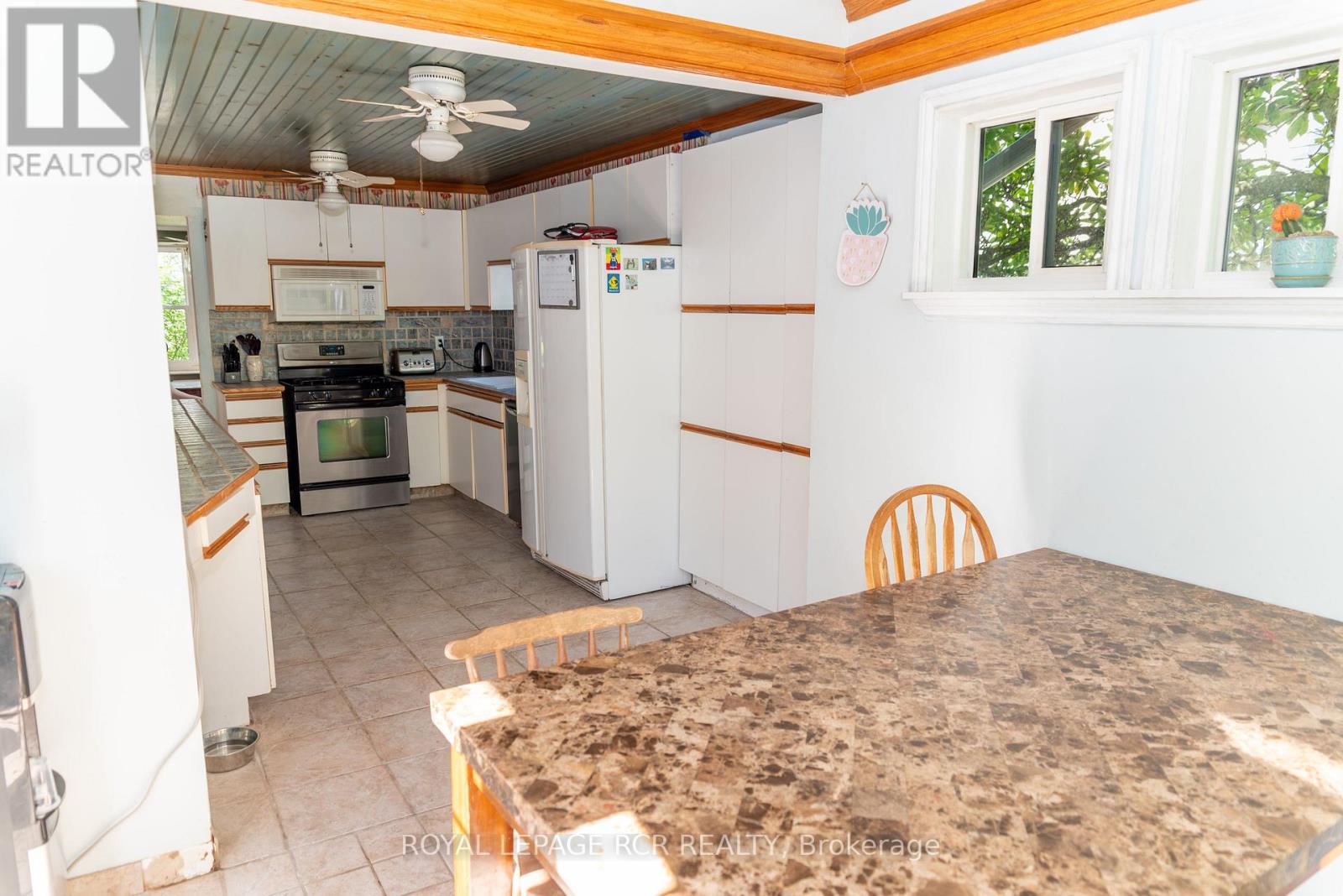 82 QUARRY DRIVE - 9