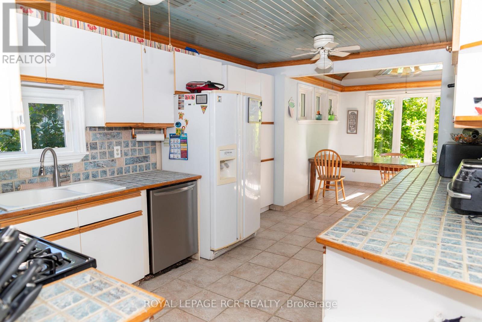 82 QUARRY DRIVE - 10