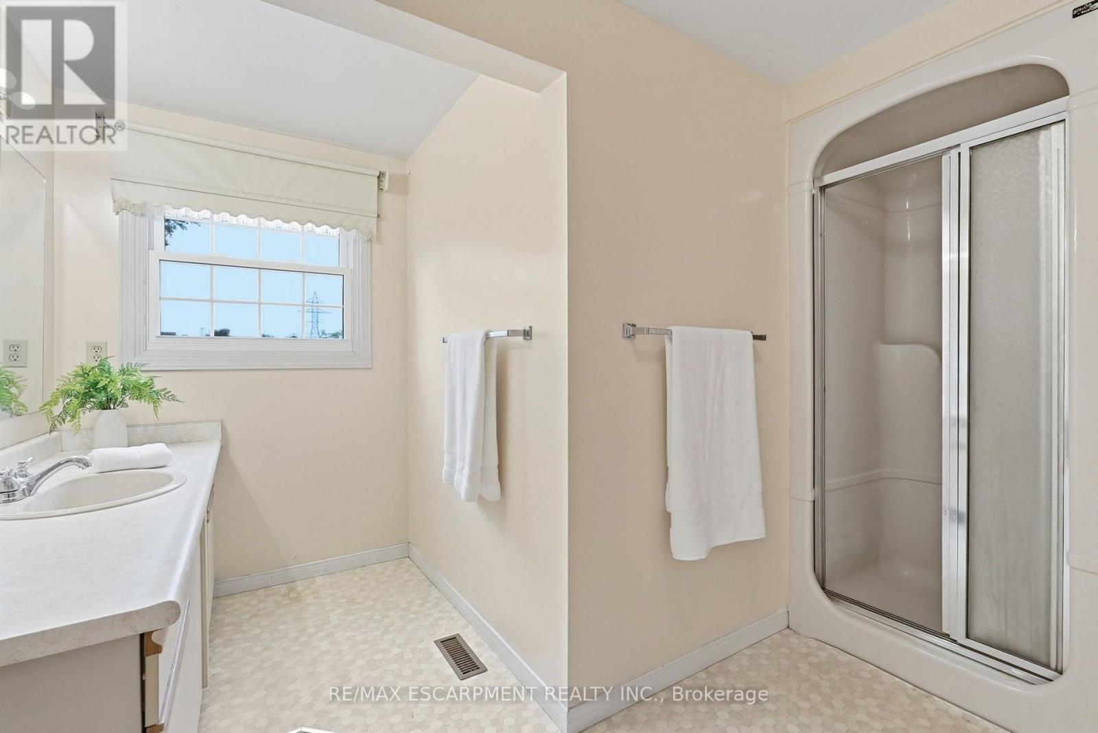 158 RUSHDALE DRIVE - Image 34