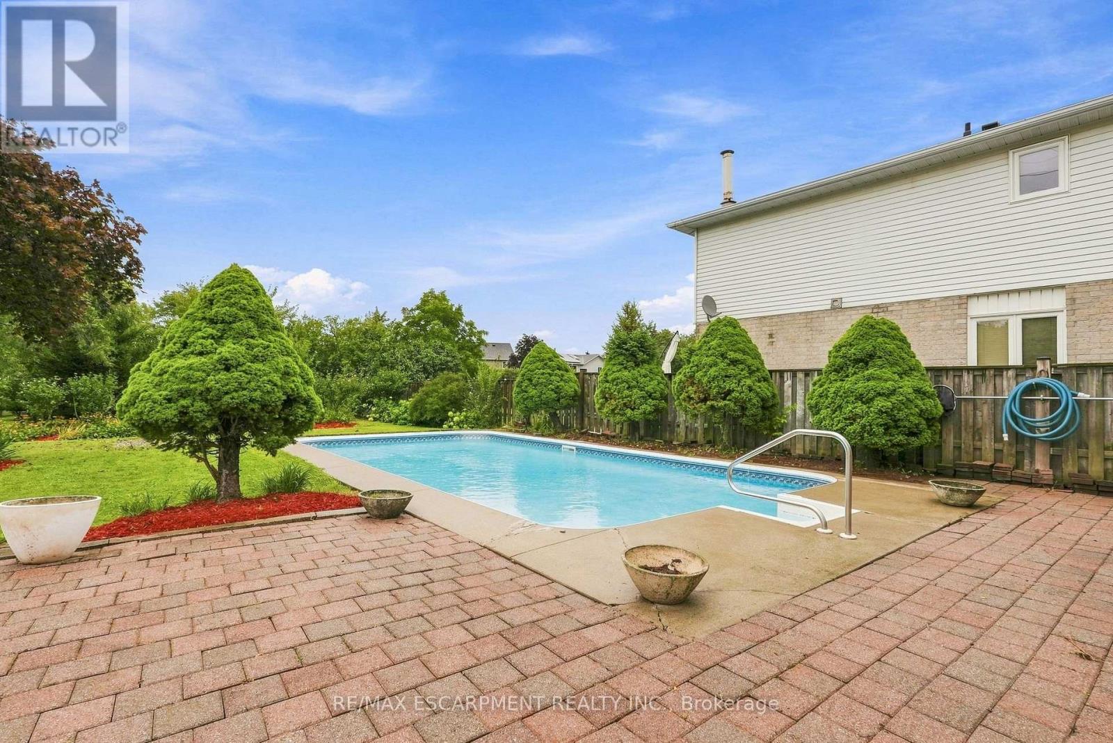 158 RUSHDALE DRIVE - 43
