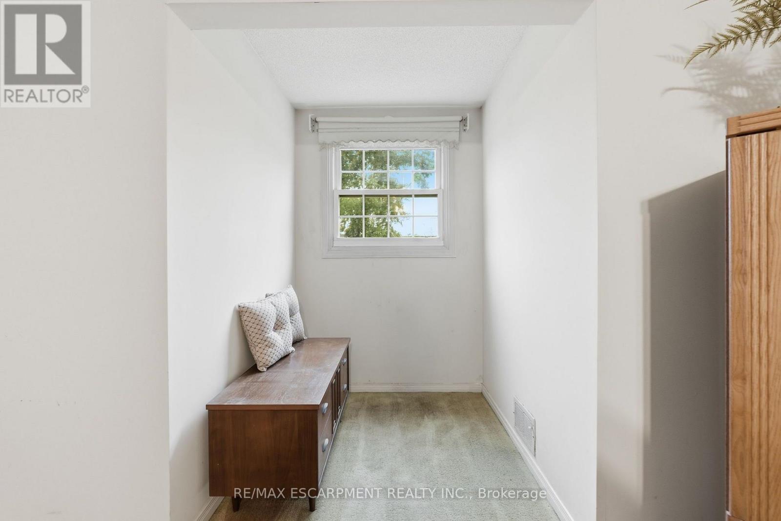 158 RUSHDALE DRIVE - 41