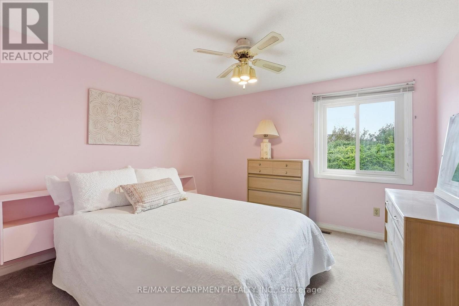 158 RUSHDALE DRIVE - 35
