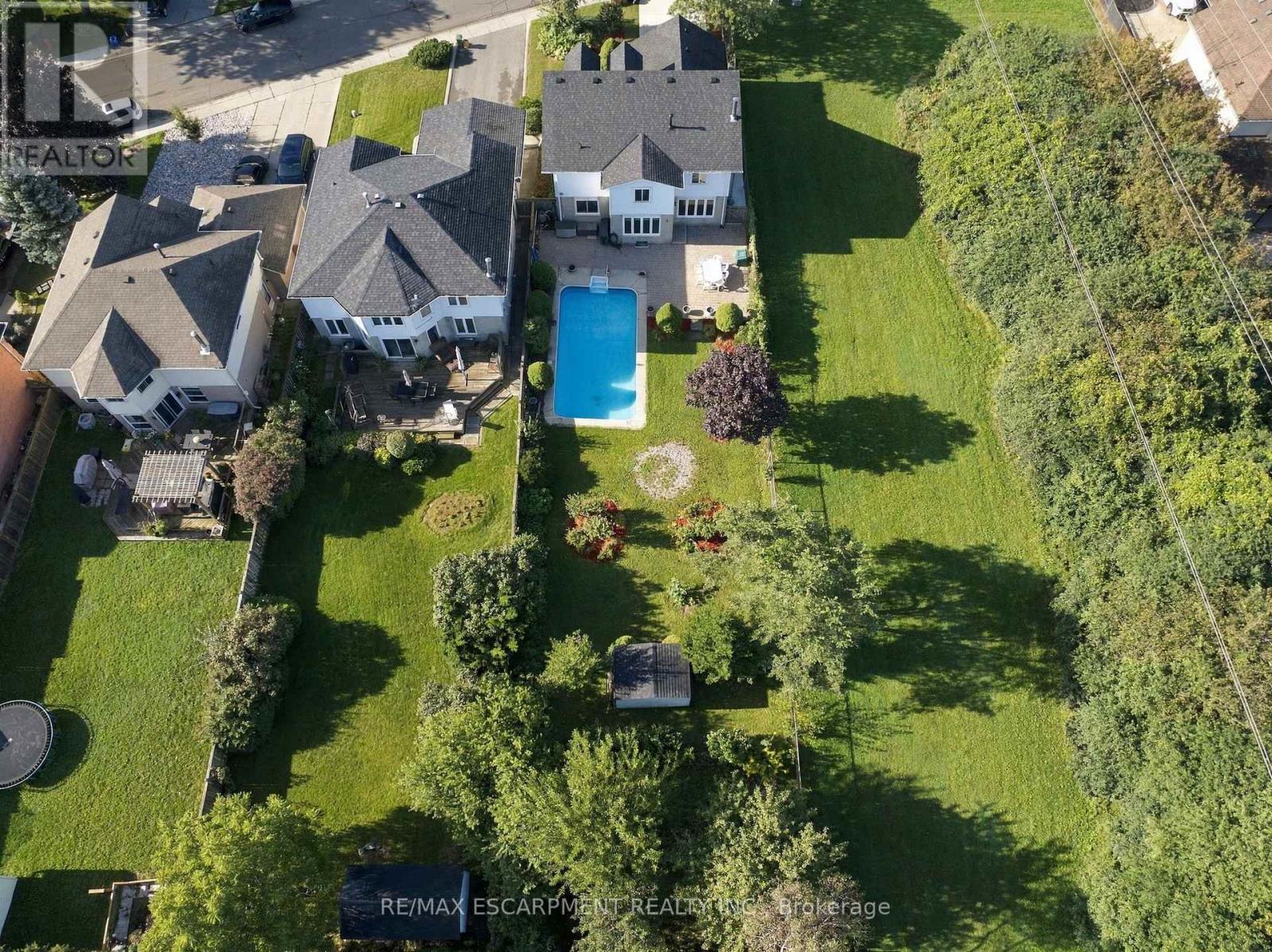 158 RUSHDALE DRIVE - 48